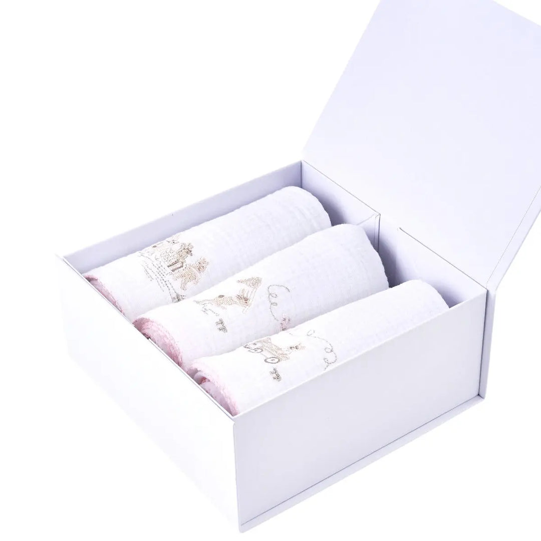 Blue Almonds Ltd 3 nappy embroidered PP 60x60 + box - Pink Garden Party Theophile & Patachou