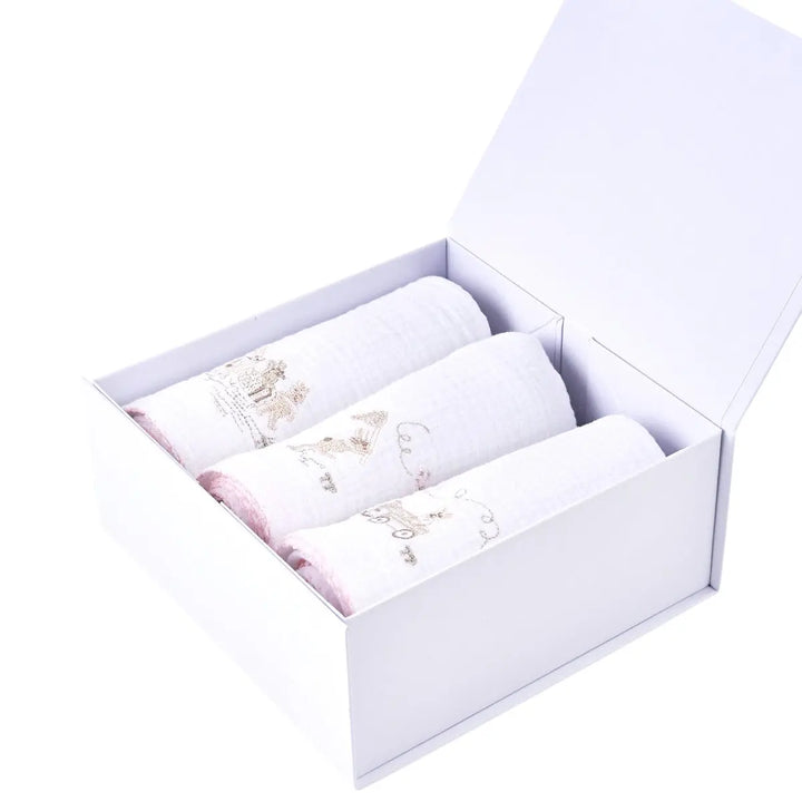 Blue Almonds Ltd 3 nappy embroidered PP 60x60 + box - Pink Garden Party Theophile & Patachou