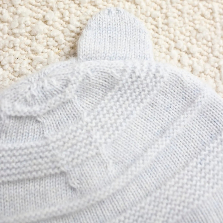 Blue Almonds Ltd Baby Boys Knit Cloud Blue Bear Hug Hat Tartine et Chocolat