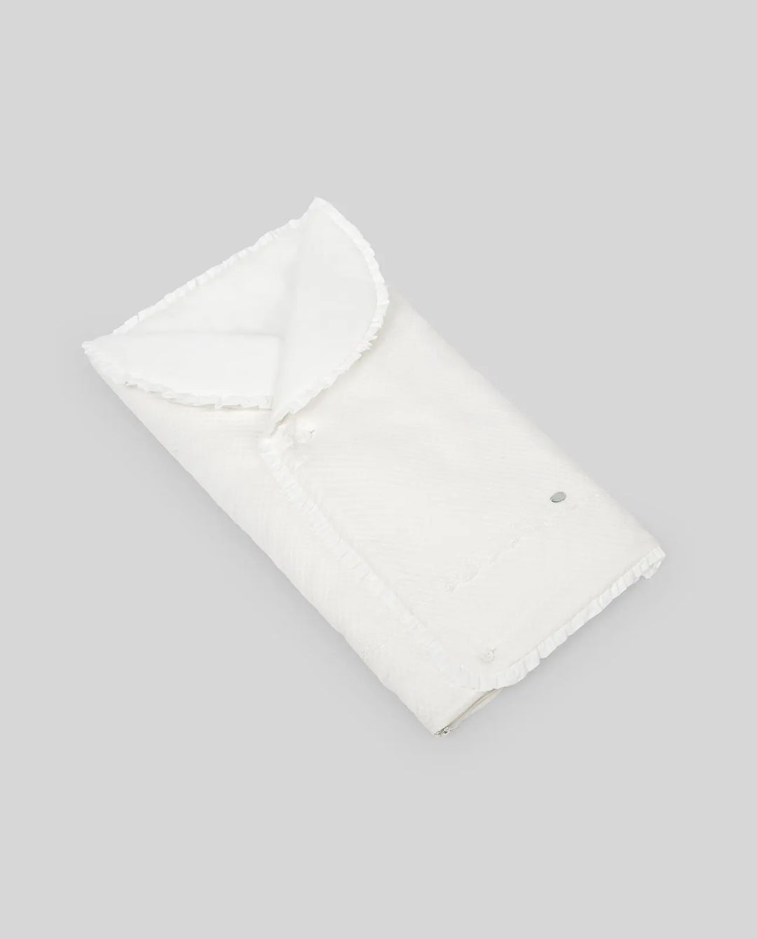 Blue Almonds Ltd Baby Woven Baby Nest Alana in Cream Paz Rodriguez