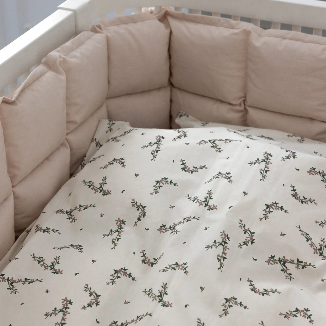 Blue Almonds Ltd Bed linen - Powder Blossom Sebra