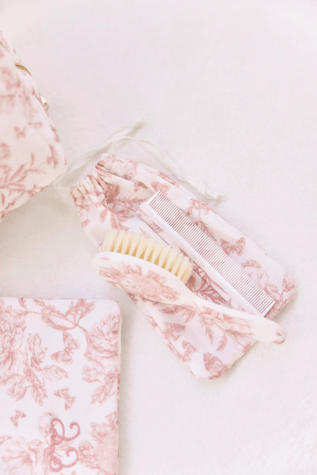 Blue Almonds Ltd Brush and Comb- Toile de Jouy Pink Tartine et Chocolat