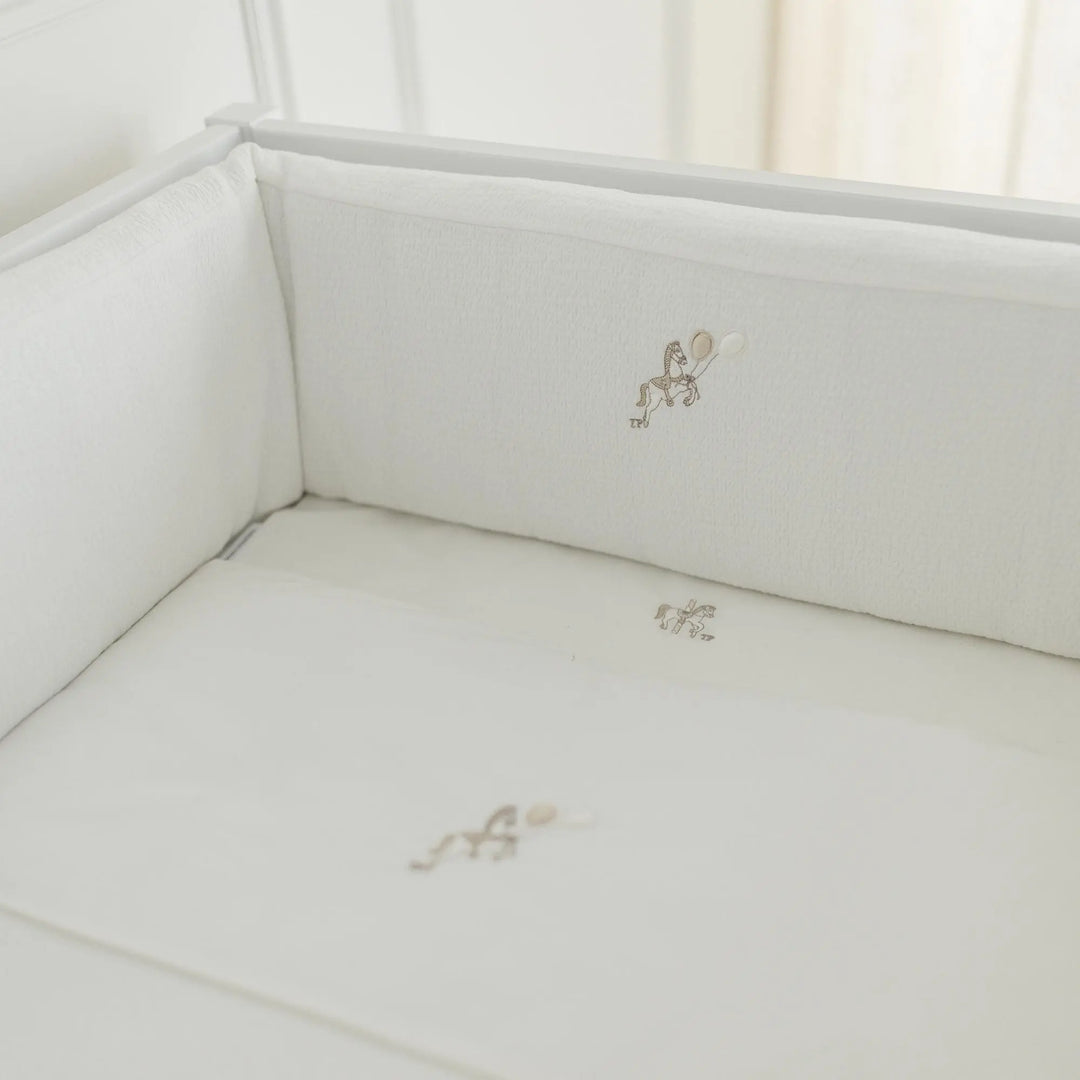 Blue Almonds Ltd Cot bed Bumper 210 cm - Padded H: 23 cm - Carrousel Theophile & Patachou