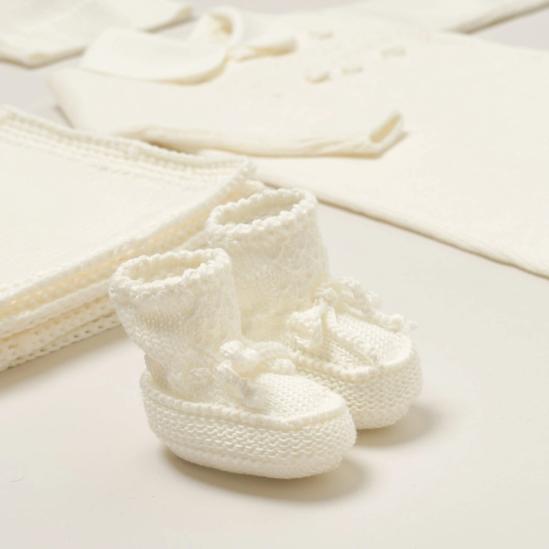 Blue Almonds Ltd Baby knitted layette gift 'Eleganza' Piccola Giuggiola