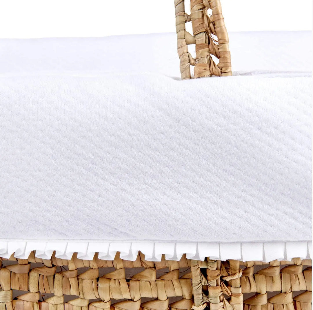 Blue Almonds Ltd Moses Basket - Cotton White Theophile & Patachou