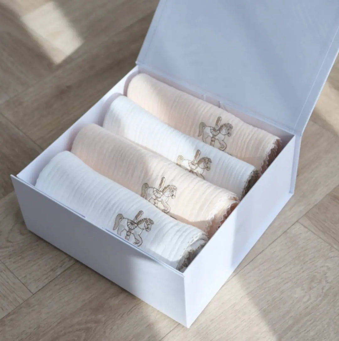 Blue Almonds Ltd Muslin Giftbox Set - Carrousel Theophile & Patachou