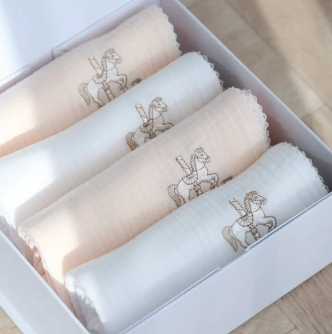 Blue Almonds Ltd Muslin Giftbox Set - Carrousel Theophile & Patachou