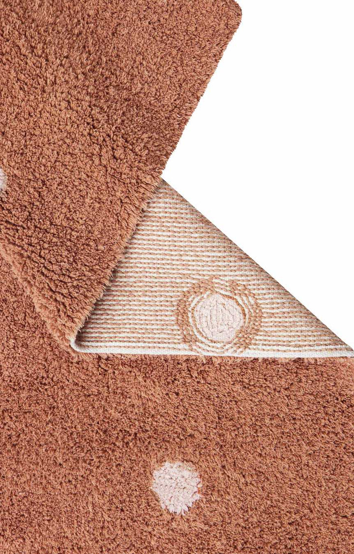 Blue Almonds Ltd Washable cotton rug "mini dot chestnut" Lorena Canals