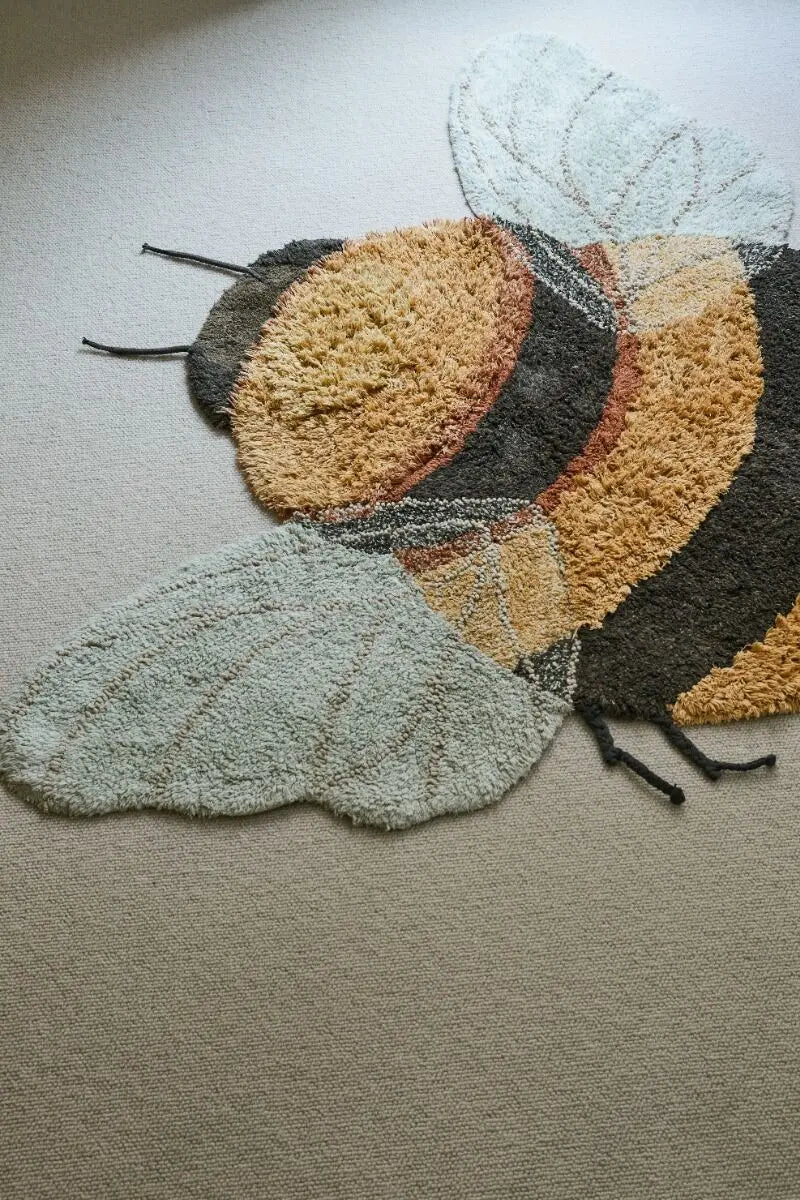 Blue Almonds Ltd Washable rug "Bee" Lorena Canals