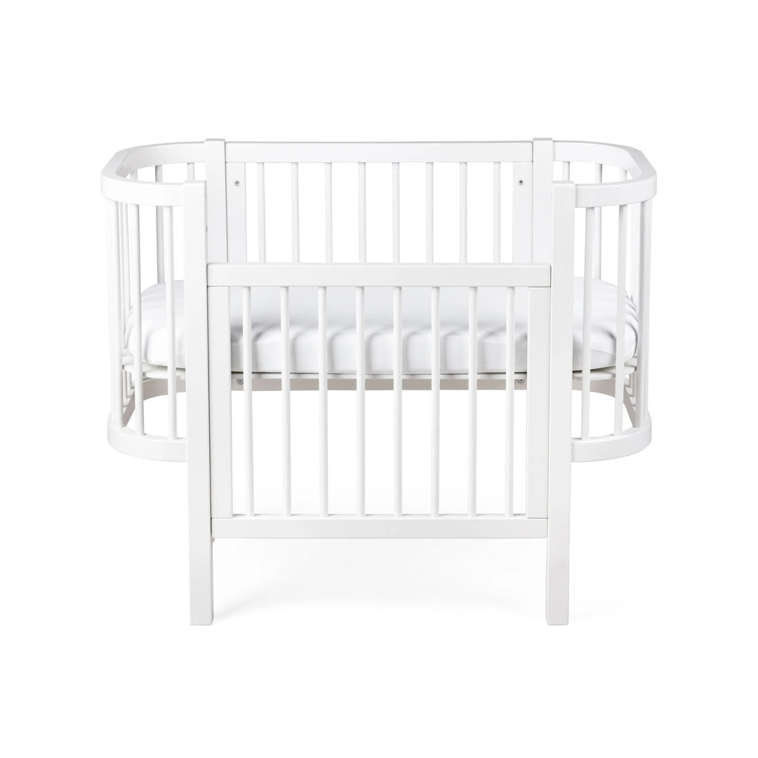 Blue Almonds Ltd Sebra Bedside Crib - Classic White Sebra