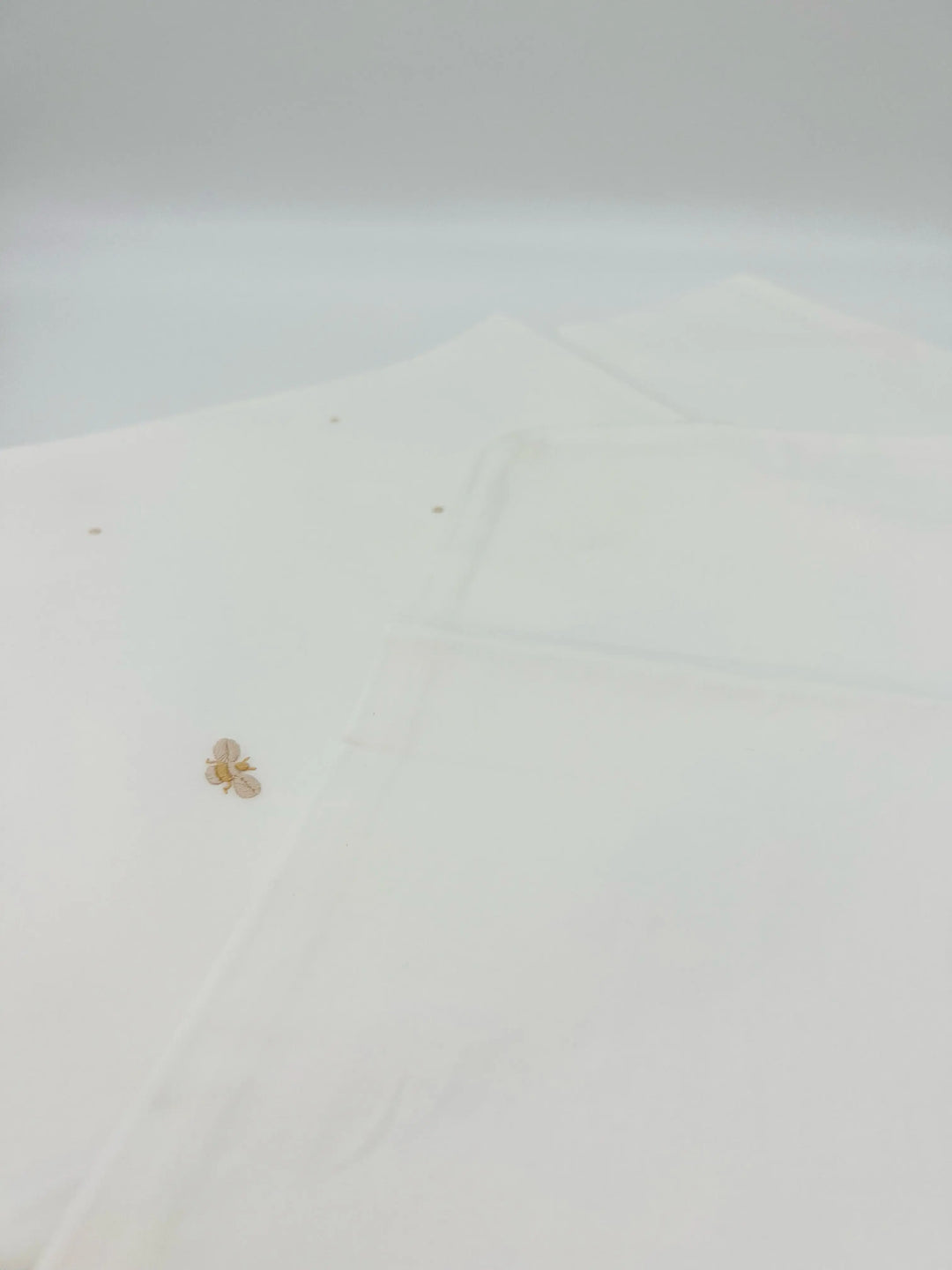 Blue Almonds Ltd Cotbed duvet cover "baby bees" beige Gordonsbury