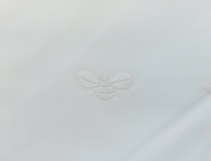 Blue Almonds Ltd Hooded towel & mitt "baby bees" white Gordonsbury