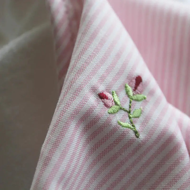 Blue Almonds Ltd Hooded towel & mitt "rosebuds" Gordonsbury