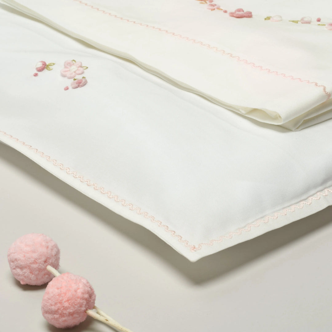 Blue Almonds Ltd Moses basket sheet set 'Piccola Rosa' Piccola Giuggiola