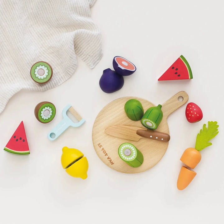 Blue Almonds Ltd Chopping Board & Super Foods Le Toy Van