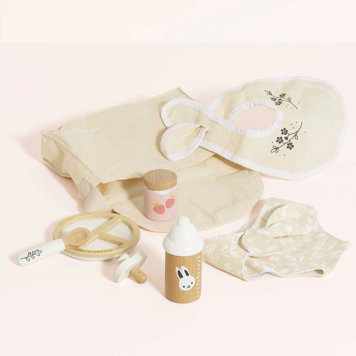Blue Almonds Ltd Doll Nursing Toy Set Le Toy Van