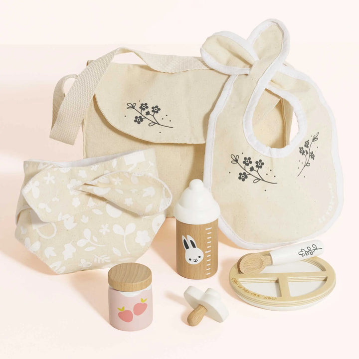 Blue Almonds Ltd Doll Nursing Toy Set Le Toy Van