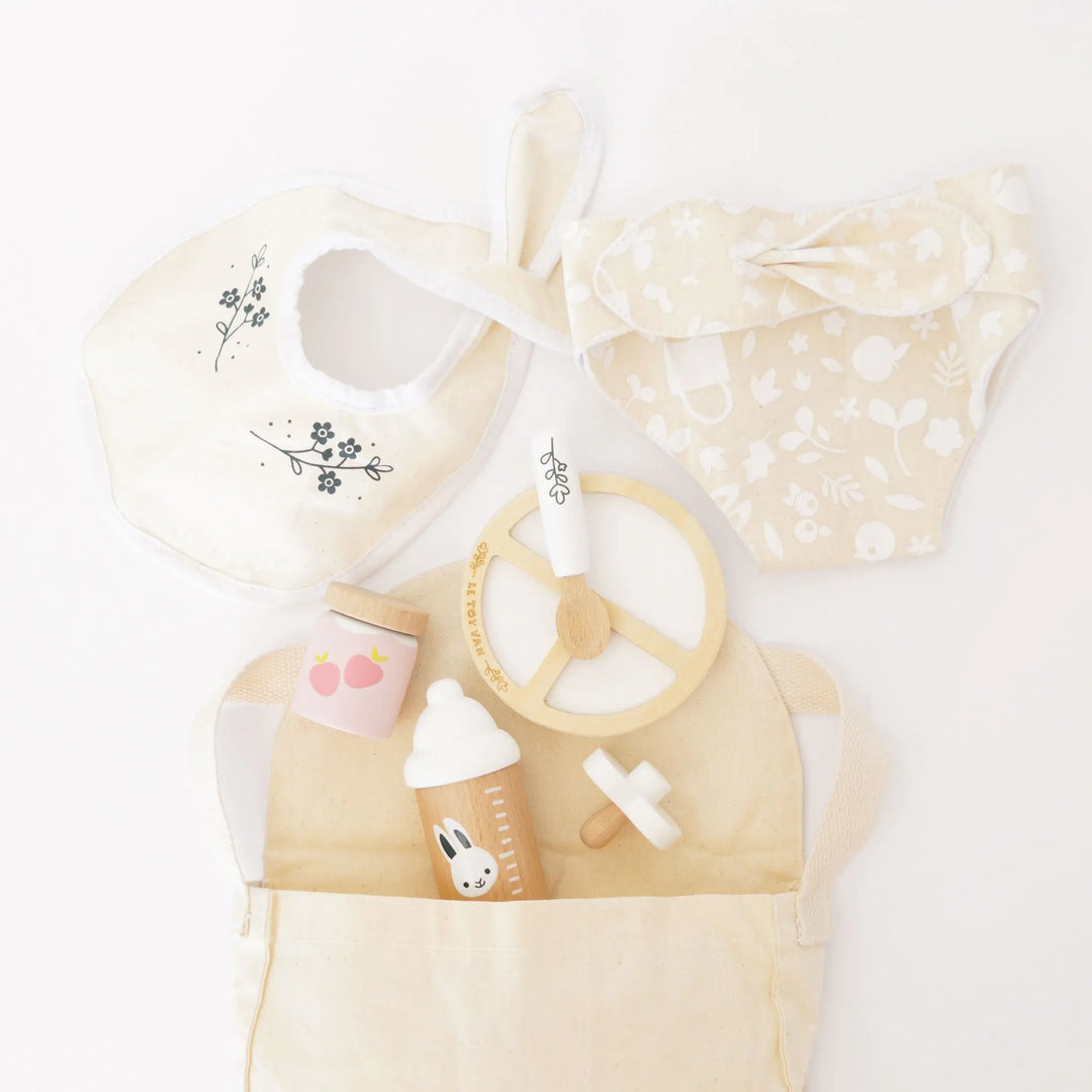 Blue Almonds Ltd Doll Nursing Toy Set Le Toy Van