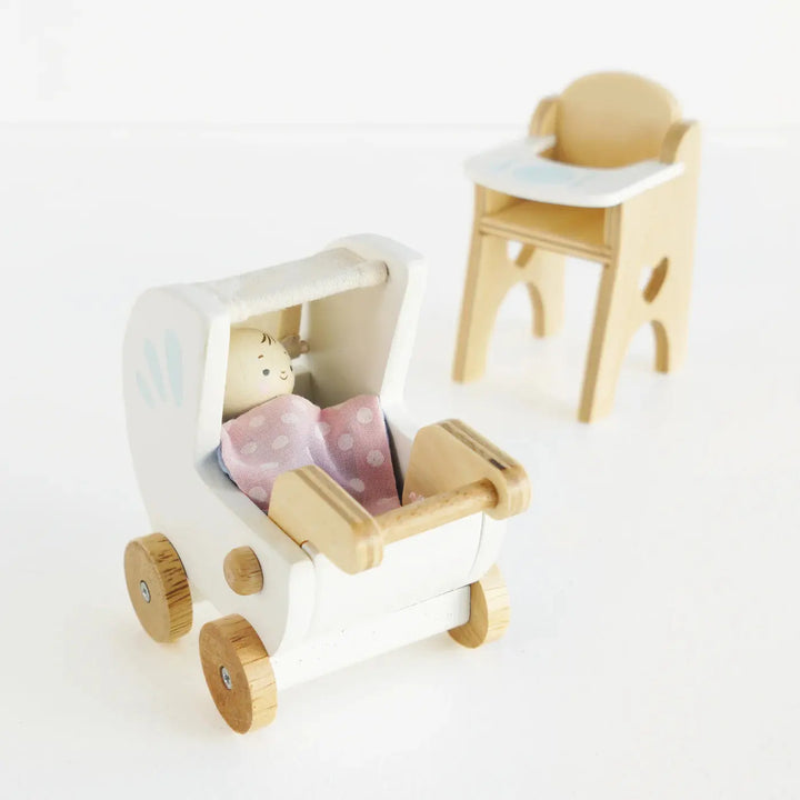 Blue Almonds Ltd Dolls House Nursery Furniture Set Le Toy Van