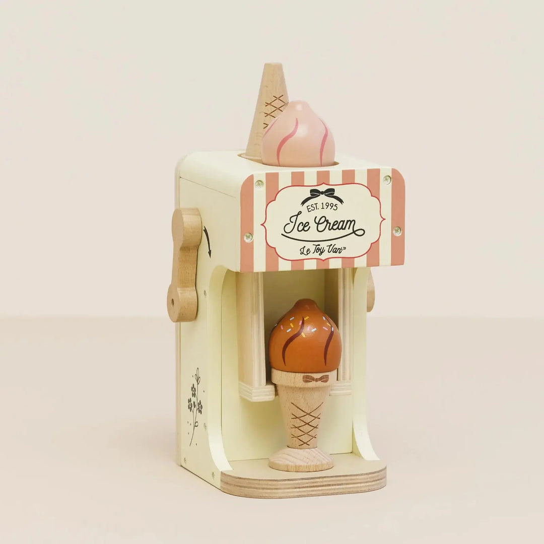 Blue Almonds Ltd Ice Cream Machine & Play Food Cones Le Toy Van