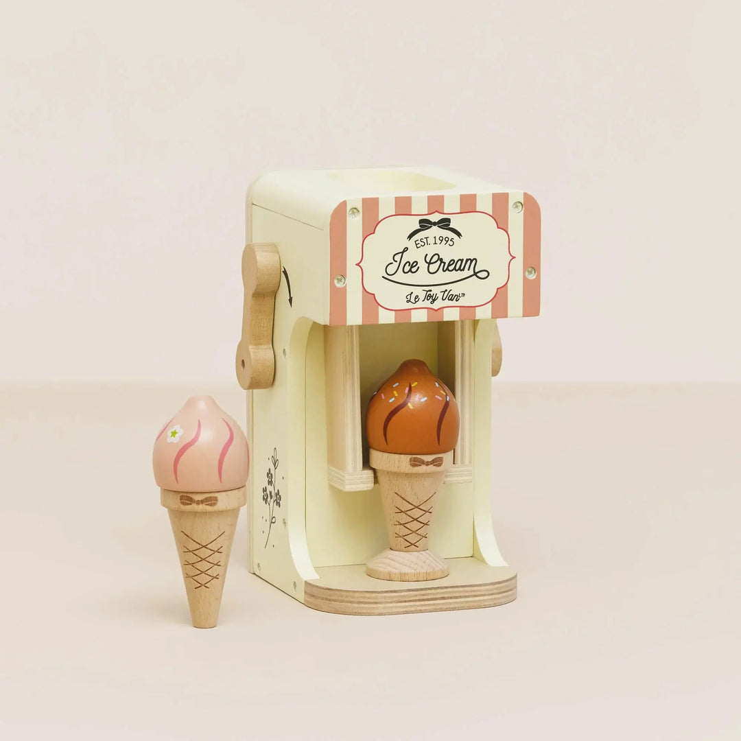 Blue Almonds Ltd Ice Cream Machine & Play Food Cones Le Toy Van