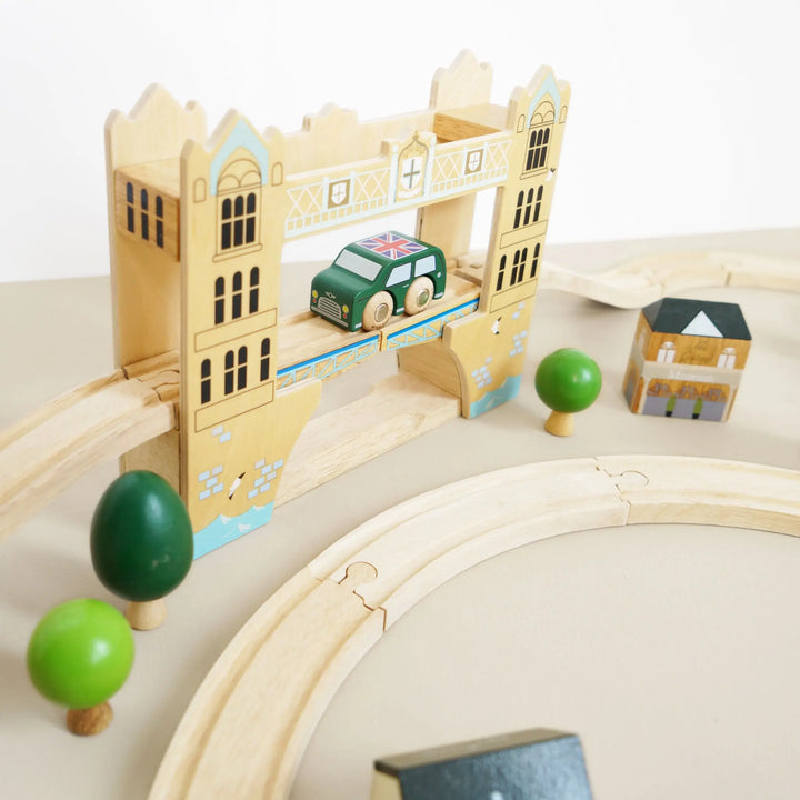 Blue Almonds Ltd London City Wooden Toy Train Set Le Toy Van