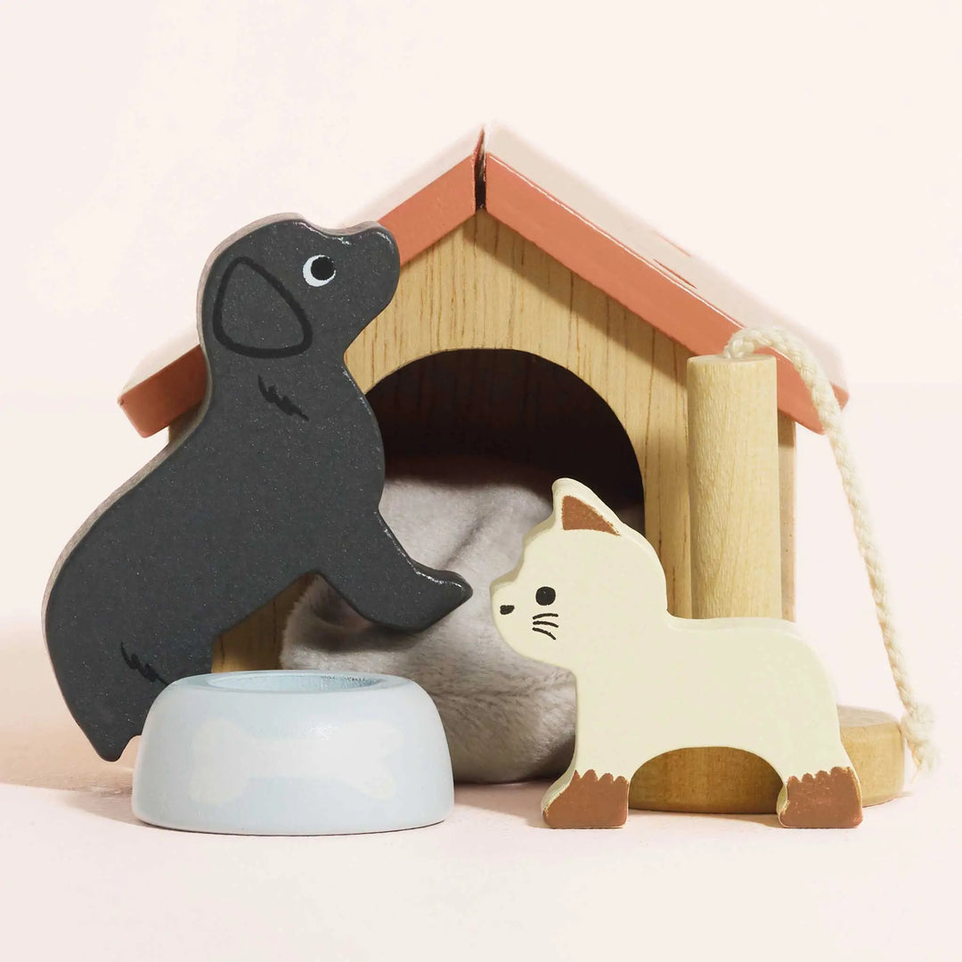 Blue Almonds Ltd Pet Set Le Toy Van