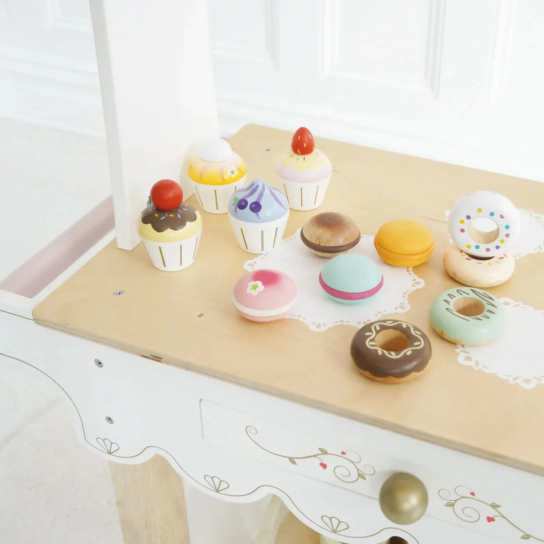 Blue Almonds Ltd Wooden Doughnut's Le Toy Van