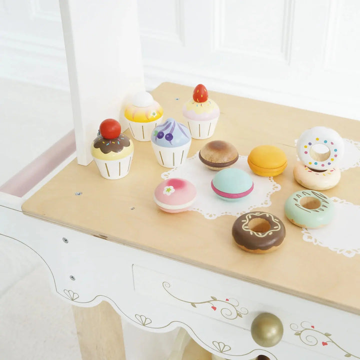 Blue Almonds Ltd Wooden Doughnut's Le Toy Van