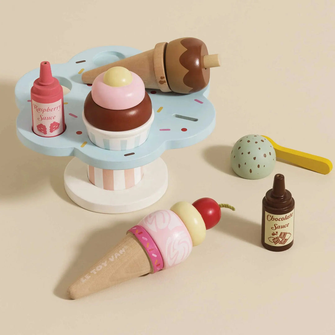 Blue Almonds Ltd Wooden Ice Cream Stand & Toppings Le Toy Van