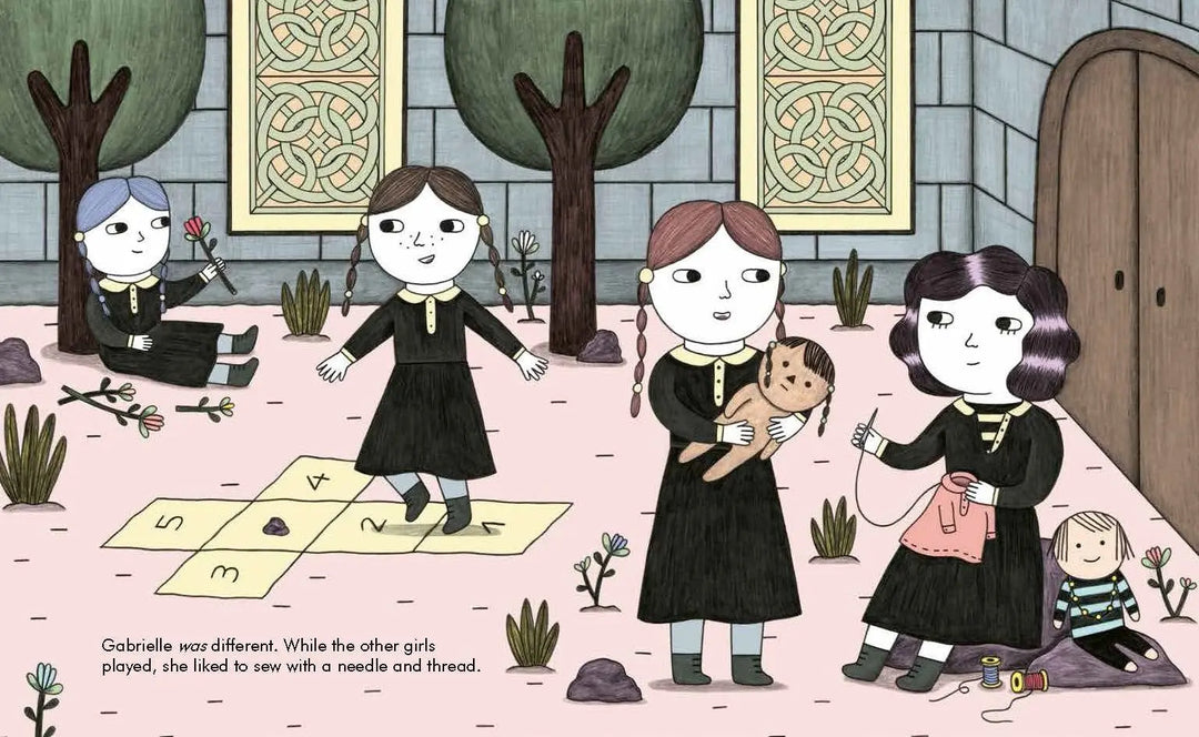 Coco Chanel - Little People, BIG DREAMS-Books-Hachette Books-Blue Almonds-London-South Kensington