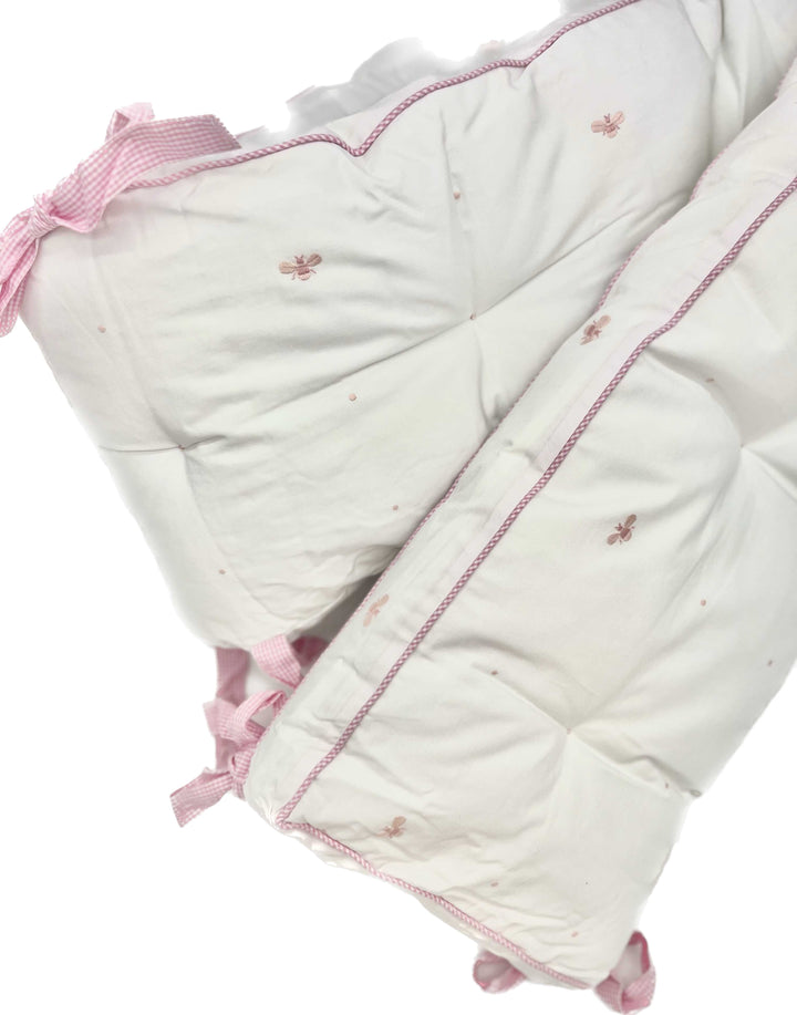 Cotbed half bumper "baby bees" pink-Bumpers & quilts-Gordonsbury-Blue Almonds-London-South Kensington