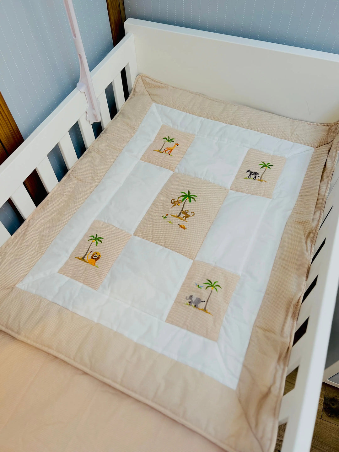 Cotbed quilt "safari" beige-Bumpers & quilts-Gordonsbury-Blue Almonds-London-South Kensington