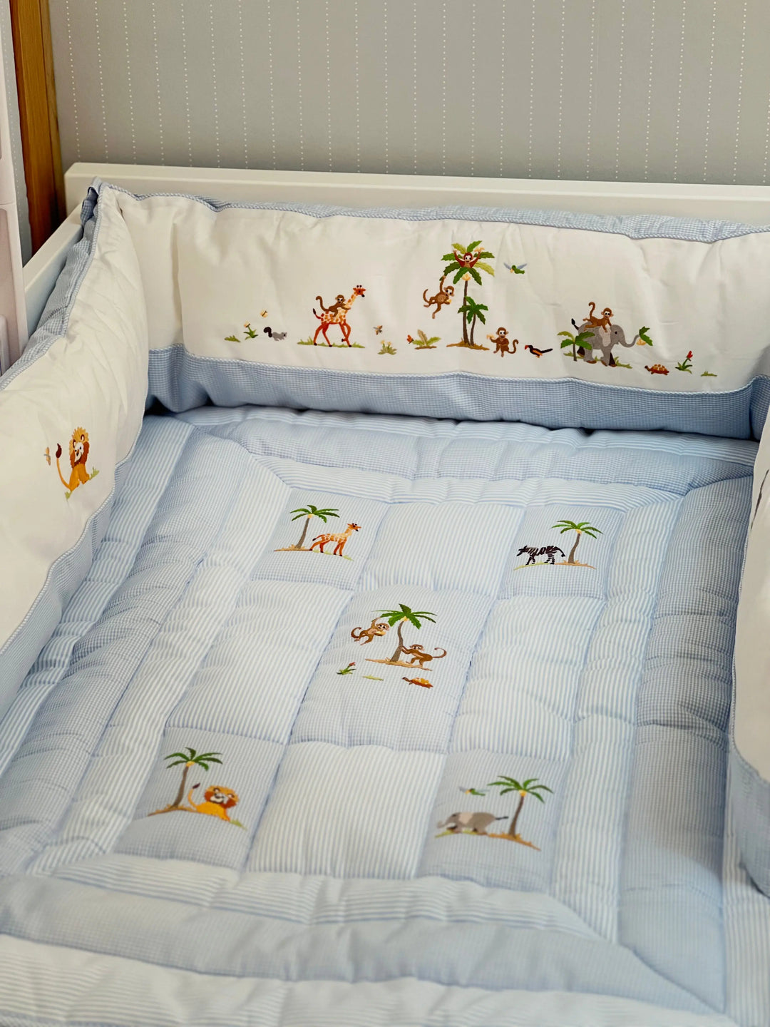 Cotbed quilt "safari" blue-Bumpers & quilts-Gordonsbury-Blue Almonds-London-South Kensington