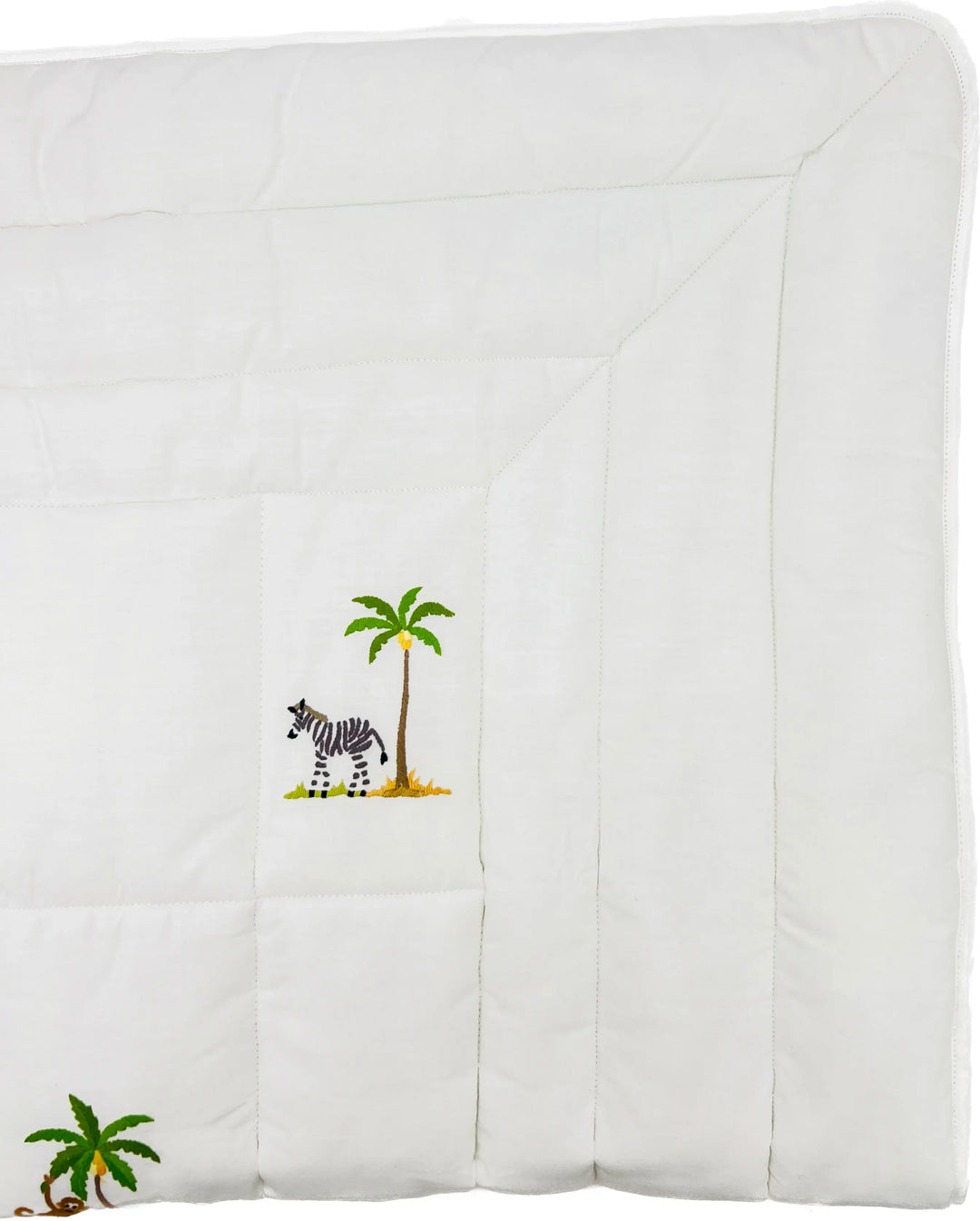 Cotbed quilt "safari" white-Bumpers & quilts-Gordonsbury-Blue Almonds-London-South Kensington