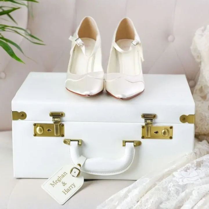Keepsake Memory Case - Ivory-Memory suitcases-Meminio-Blue Almonds-London-South Kensington