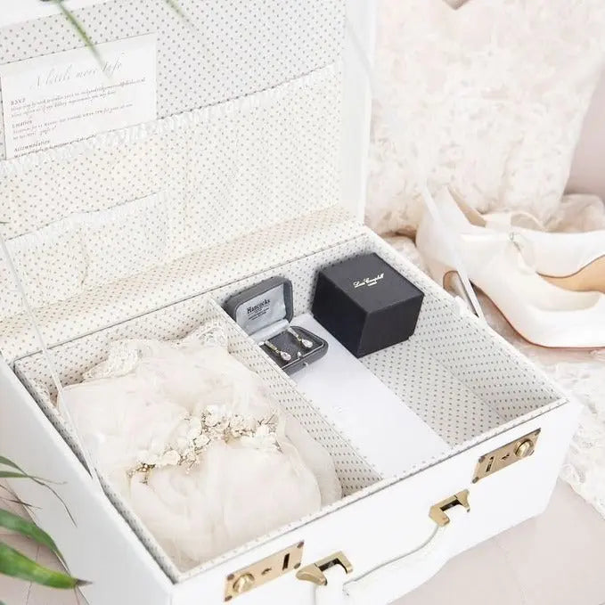Keepsake Memory Case - Ivory-Memory suitcases-Meminio-Blue Almonds-London-South Kensington
