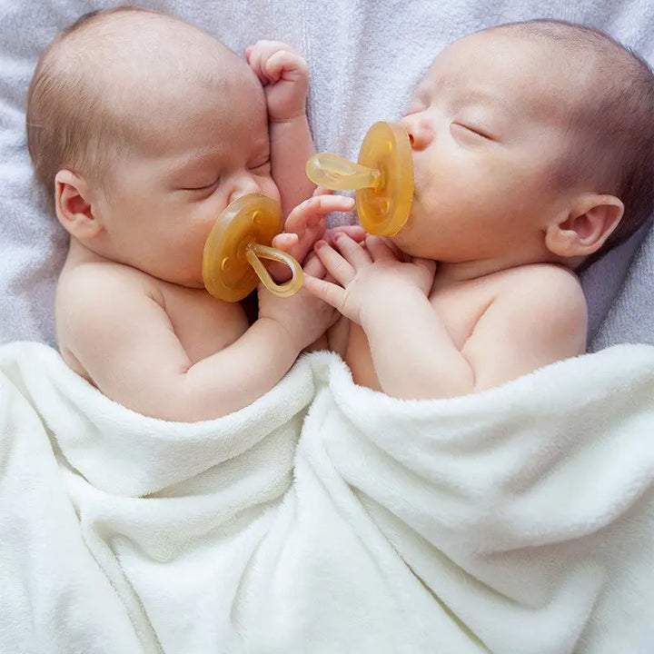 Natural dummy "oryginal ortho"-New Baby-Natursutten-Blue Almonds-London-South Kensington
