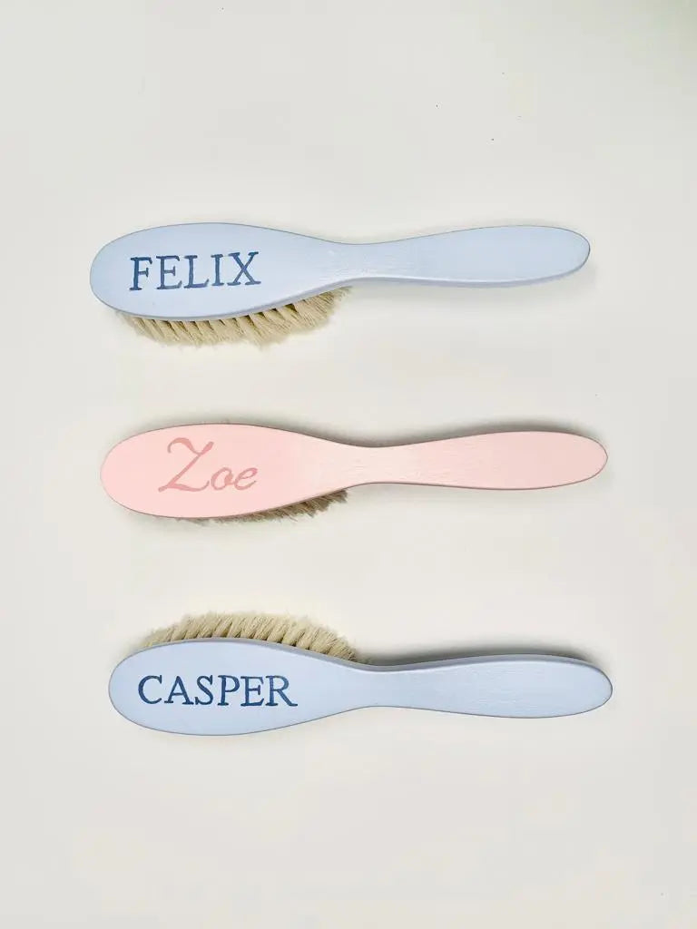Hairbrush pink-Toiletries & baby brushes-Blue Almonds-Blue Almonds-London-South Kensington