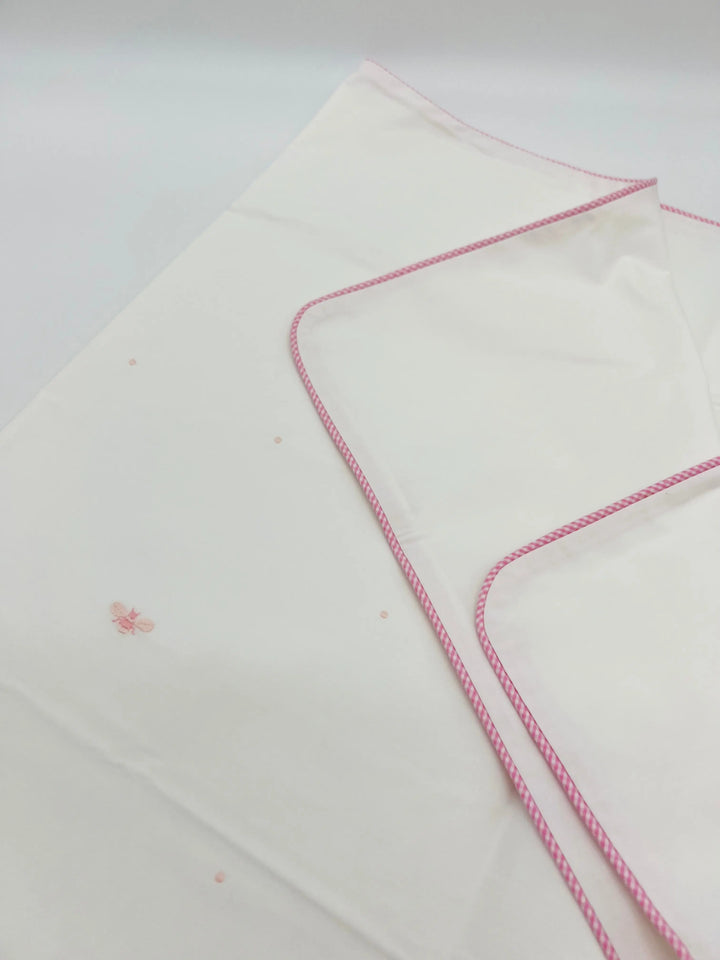 Cotbed duvet cover "baby bees" pink-Towels & bedlinen-Gordonsbury-Blue Almonds-London-South Kensington