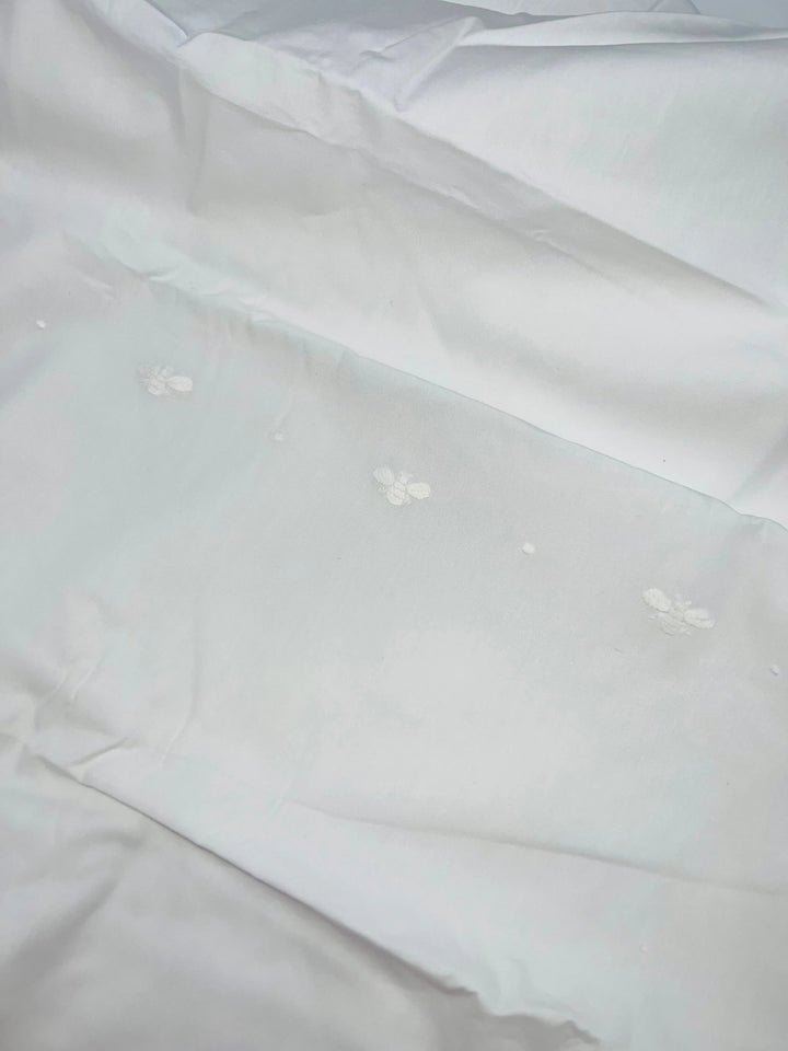 Cotbed fitted sheet "baby bees" white-Towels & bedlinen-Gordonsbury-Blue Almonds-London-South Kensington