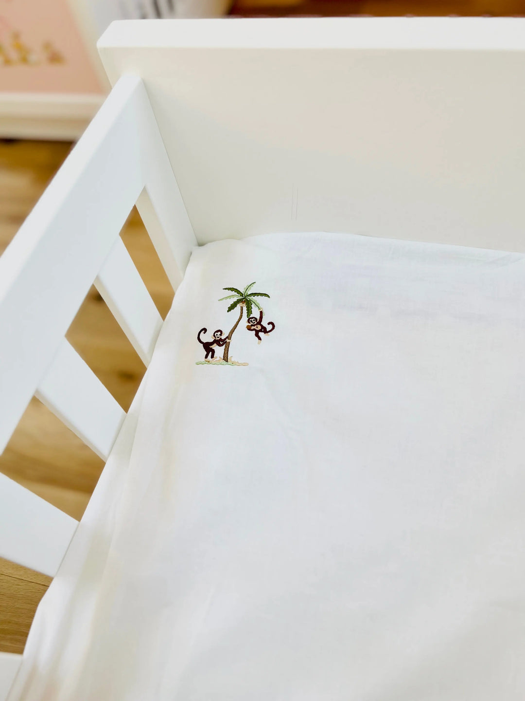 Cotbed fitted sheet "safari" white-Towels & bedlinen-Gordonsbury-Blue Almonds-London-South Kensington